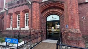 A photo showing the entrance door of Portsmouth Museum and Art Gallery