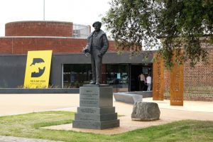 the-dday-story-museum-portsmouth-front-with-Monty-statue